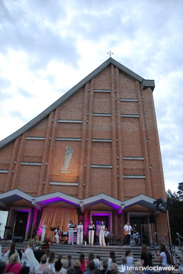 Koncert muzyki chrześcijańskiej na Zazamczu