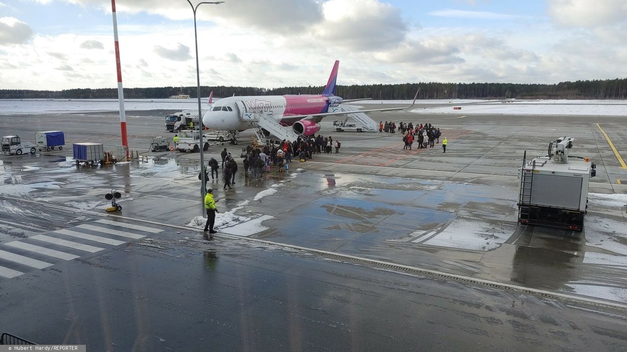 Najmniejsze polskie lotnisko liderem w jednej kategorii. Po korekcie