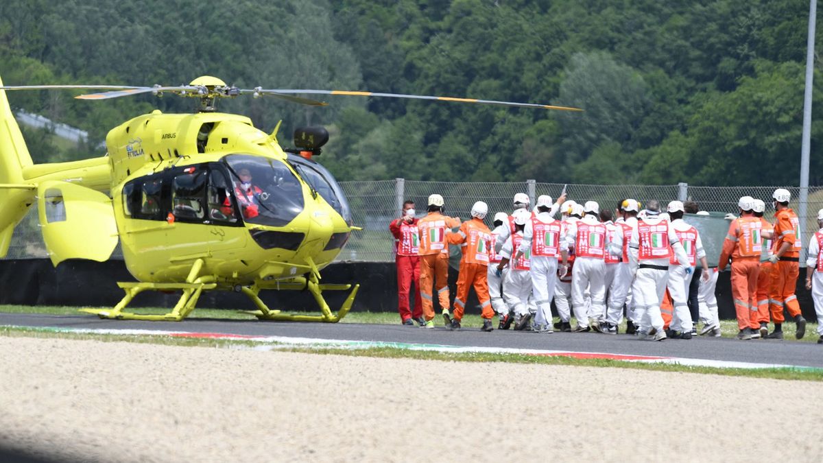 PAP/EPA / CLAUDIO GIOVANNINI / Na zdjęciu: wypadek Jasona Dupasquiera