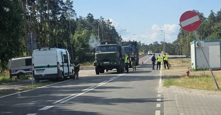 "Bezprawie i nieuczciwość". Świnoujście walczy o dojazd na plażę