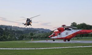 Śmigłowiec TOPR musiał zawrócić. Turyście pomogli Słowacy