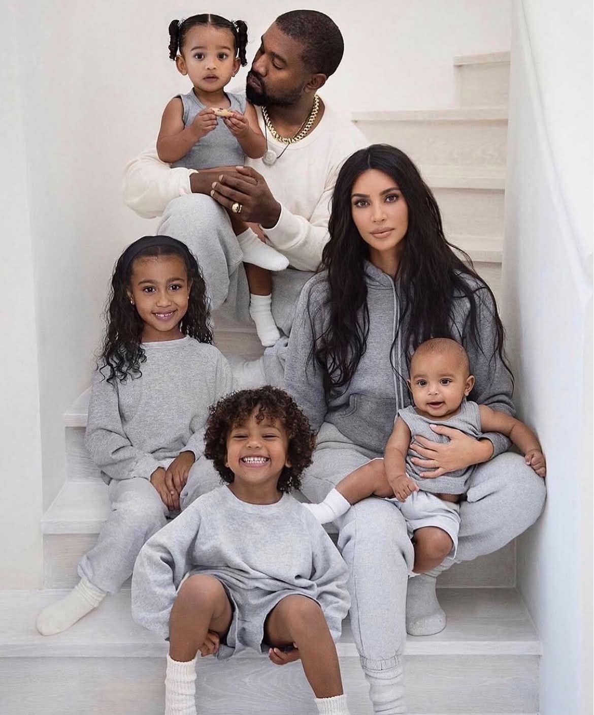Kim Kardashian i Kanye West z dziećmi