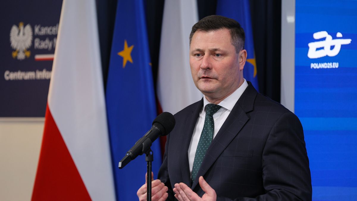 Krzysztof Paszyk
Warszawa, 05.02.2025. Minister rozwoju i technologii Krzysztof Paszyk podczas prezentacji raportu podsumowuj�cego prace Rady Przedsi�biorc�w ds. Prezydencji Polski w Radzie UE, 5 bm. w siedzibie Kancelarii Prezesa Rady Ministr�w w Warszawie. (jm) PAP/Pawe� Supernak
Pawe� Supernak
KPRM, politycy, polityka, prezentacja raportu, Przewodnictwo Polski w Radzie UE, raport, podsumowanie, prac, prezentacja, rada przedsi�biorc�w, rada UE, Unii Europejskiej