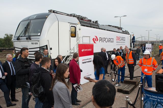 PKP Cargo kupi 15 lokomotyw. Zapłaci za nie 75 mln euro