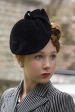 Juno Temple XVII-wieczną królową