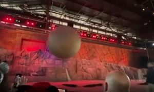 Głaz leciał w stronę widzów. Pracownik Disneya ochronił ich własnym ciałem