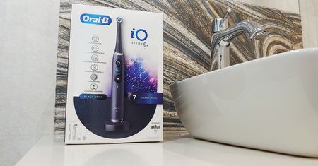Test szczoteczki elektrycznej: Szczoteczka Magnetyczna Oral-B iO9