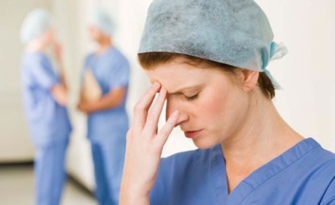 RPO: zatrudnianie pielęgniarek na kontraktach jest zgodne z konstytucją