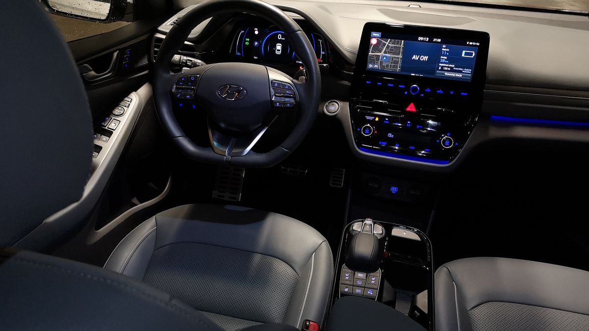 Hyundai Ioniq Electric: System zarządzania energią i audio Infinity 1