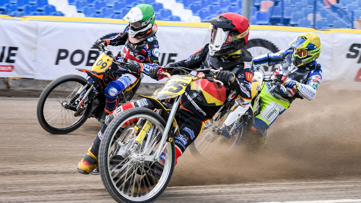 WP SportoweFakty / Jakub Malec / Na zdjęciu: Lukas Fienhage (w kasku czerwonym)