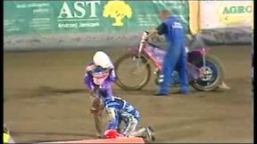 Upadek Janusza Kołodzieja i Rune Holty w finale IMP w Lesznie