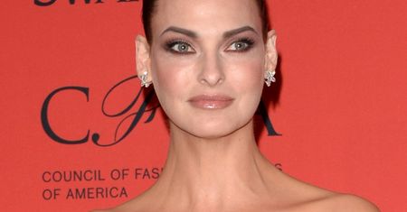 Linda Evangelista została oszpecona. Tak dziś wygląda supermodelka z lat 90.