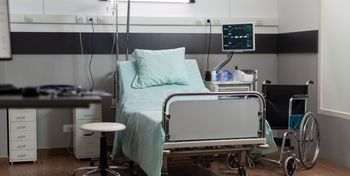 Lek wycofany z powodu zanieczyszczeń. W środku znaleziono fragmenty szkła