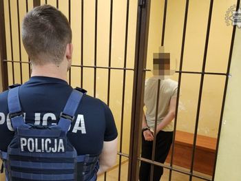 Podali się za policjantów i wyłudzili tysiące złotych. Mają po 15 lat