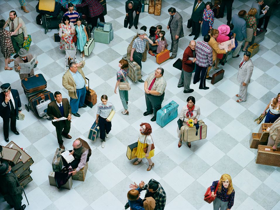 Sztuczny tłum w obiektywie Alex Prager