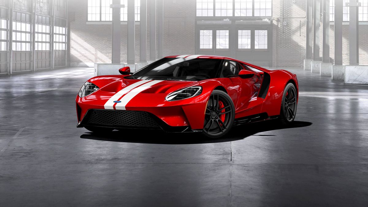 Jednocześnie Ford uruchomił konfigurator, bądź dokładniej rzecz ujmując - wizualizer modelu GT. My przygotowaliśmy kilka swoich wersji amerykańskiego sportowca. W komentarzach czekamy na Wasze propozycje. Konfigurator znajdziecie na dole oficjalnej strony poświęconej modelowi GT.