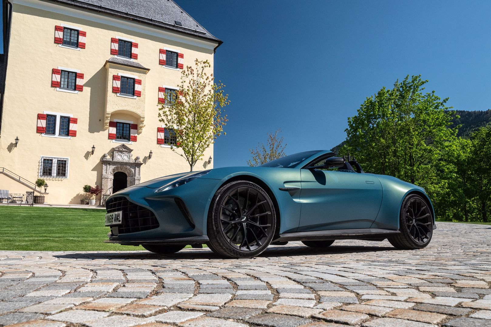 Aston Martin Vantage Roadster