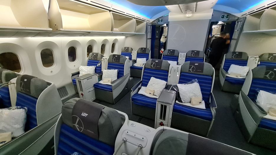 Klasa biznes w Boeingu 787 Dreamlinerze LOT-u