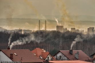 Smog nad Polską. W wielu miastach odpuścił, ale mieszkańcy Śląska powinni uważać