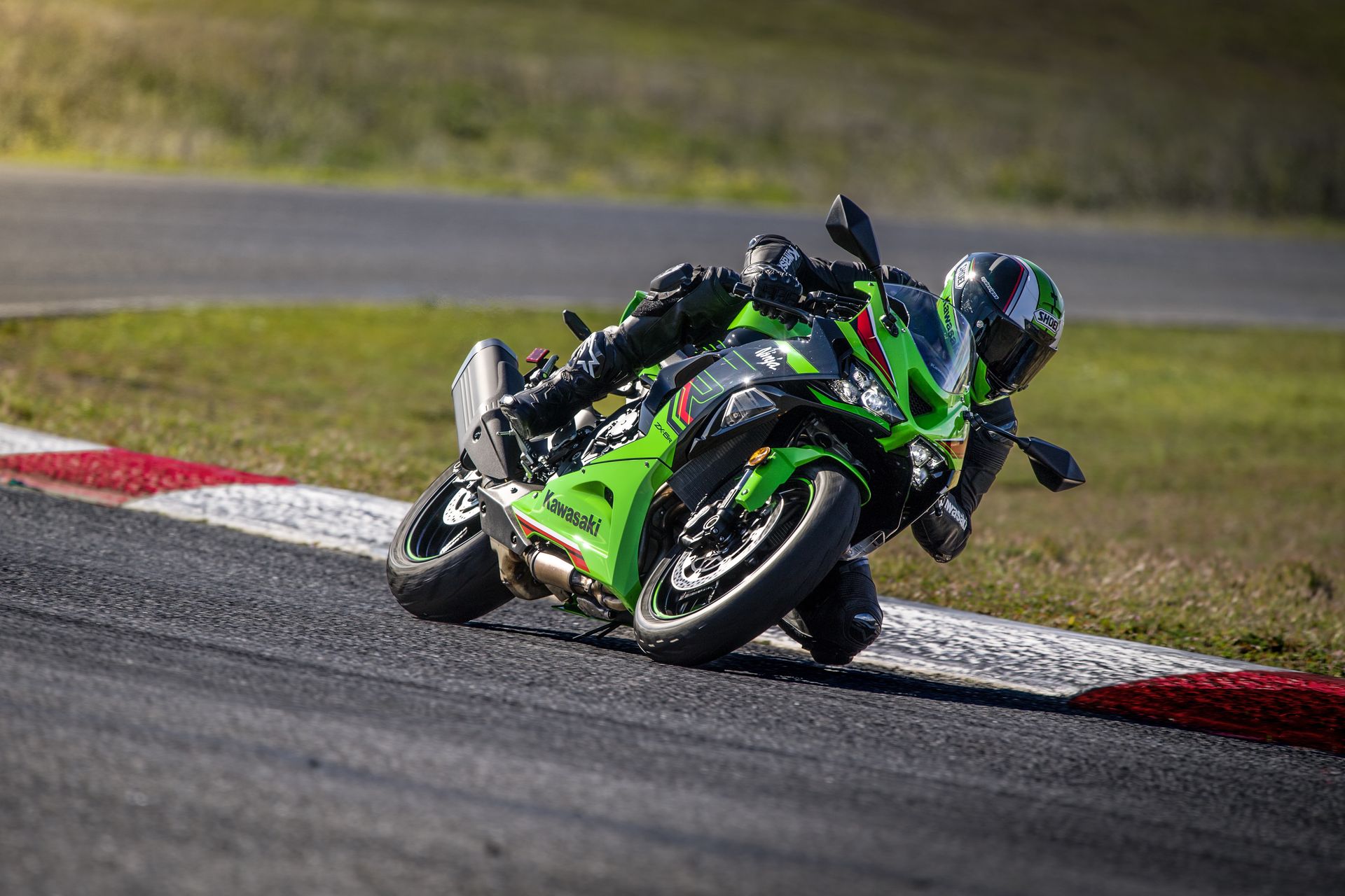 Kawasaki Ninja ZX 6R - nowy sportowy konkurent od