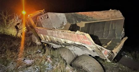 Jechał maszyną budowlaną po łące. Miał 2,3 promila