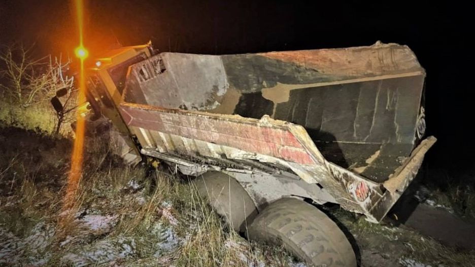 Jechał maszyną budowlaną po łące. Miał 2,3 promila