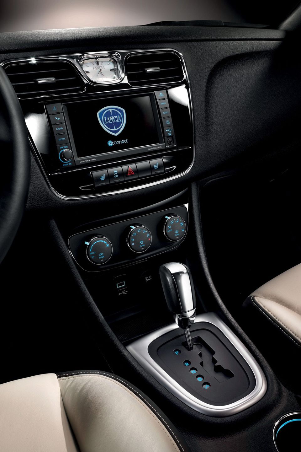 2013 Lancia Flavia - obszerna galeria włoszki z amerykańskimi korzeniami 28