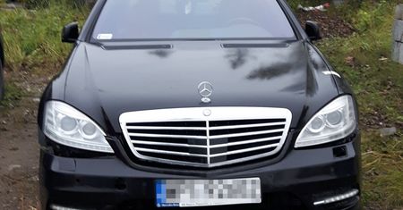 Sprzedają porzucone samochody. Wśród nich mercedes, audi i porsche