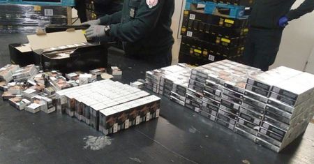 Przemyt ponad miliona sztuk papierosów w transporcie... zupek błyskawicznych na przejściu granicznym w Korczowej