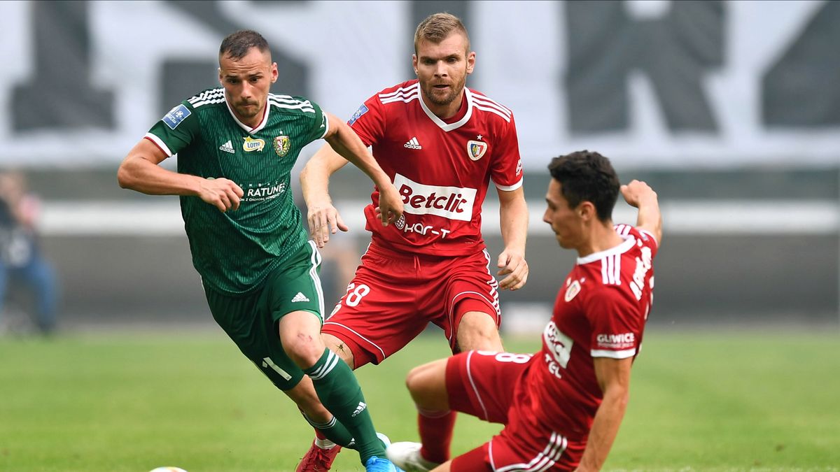 PAP / Maciej Kulczyński / Na zdjęciu (od lewej): Mateusz Cholewiak, Bartosz Rymaniak i Patryk Sokołowski