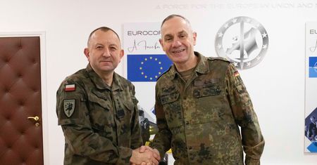Tajemnica gmachu na Oczki. Kulisy odwołania szefa Eurokorpusu