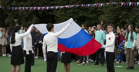 Wpuszczą najeźdźców do szkół. Tego mają uczyć dzieci