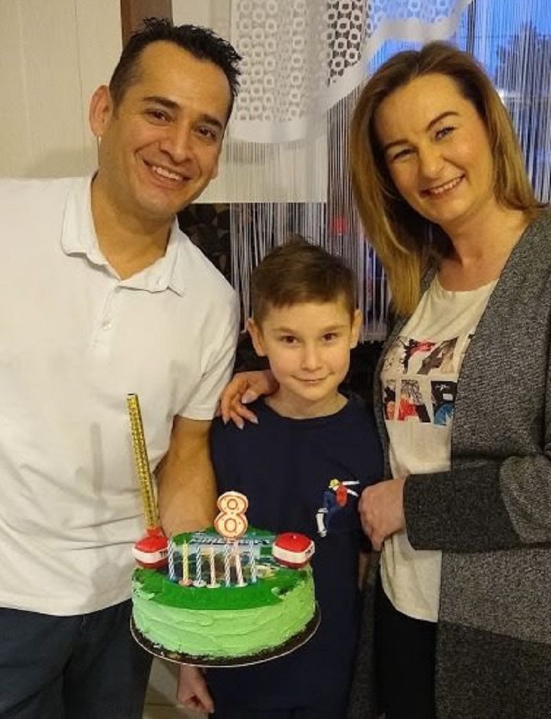 Niedawno Szymek skończył 8 lat. Niemal przez całe życie zmaga się z chorobą płuc