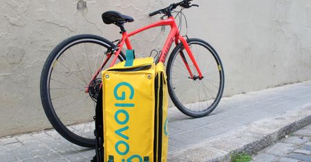 Glovo świętuje sukces. Polacy pobrali aplikację ponad milion razy