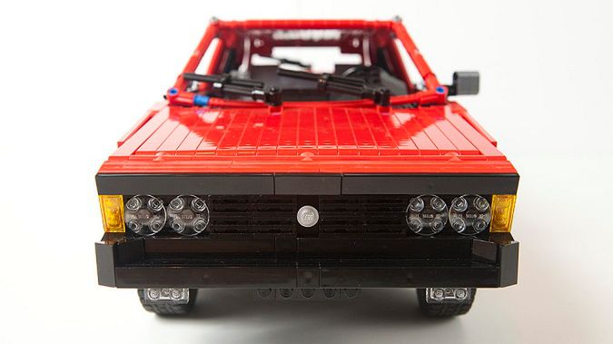 Film dnia: Zdalnie sterowany Polonez z... klocków Lego! 1