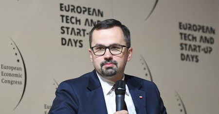 Money. To się liczy. Ruszył wykup gruntów pod CPK. Gościem Marcin Horała