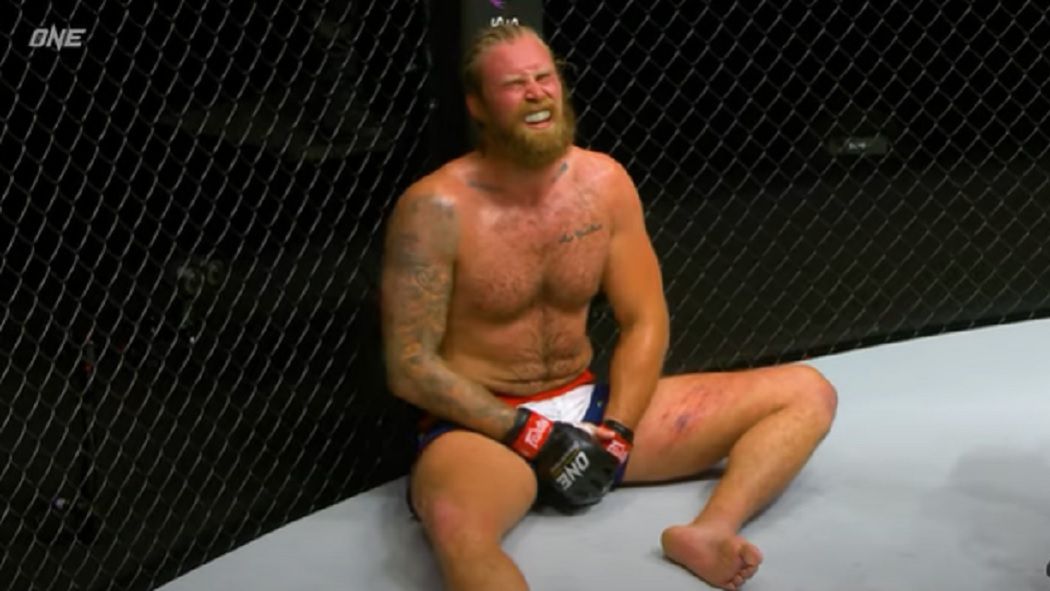 YouTube / Thomas Narmo został sfaulowany w debiucie dla One Championship
