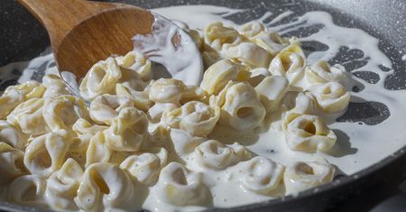 Najgorszy dla trzustki. Powoduje skok trójglicerydów we krwi