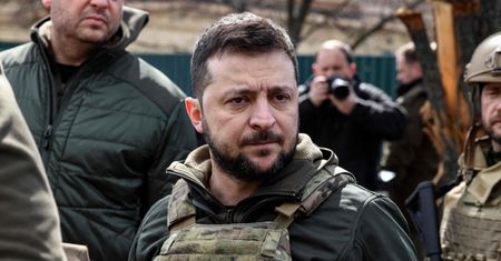 Rosjanie mogą użyć broni chemicznej? Zełenski mówi o nowych doniesieniach