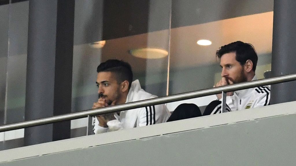Zdjęcie okładkowe artykułu: Getty Images / Na zdjęciu: Manuel Lanzini (z lewej) i Leo Messi (z prawej)