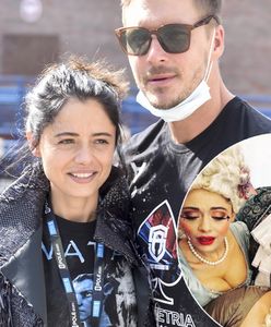 Mikołaj Roznerski pokazał zdjęcie zza kulis. Dekolty koleżanek na pierwszym planie