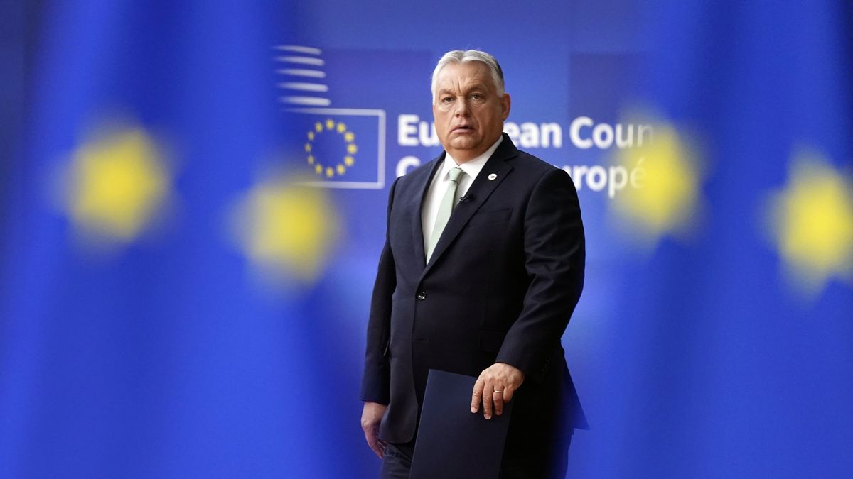 BRUSSELS, BELGIUM - JUNE 26:  Prime Minister of Hungary Viktor Orban arrives at European Counci on June 26, 2025 in Brussels, Belgium. Leaders from the European Union are meeting in Brussels to discuss the ongoing conflicts in Ukraine and the Middle East, as well as migration and European defence and security. (Photo by Pier Marco Tacca/Getty Images)