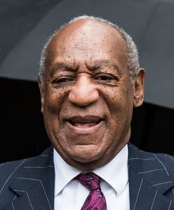 Bill Cosby uniknął kary przez kruczek prawny. Teraz broni innego gwałciciela