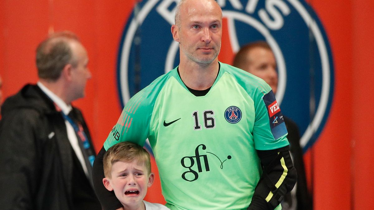 PAP/EPA / YOAN VALAT / Na zdjęciu: Thierry Omeyer (z prawej)