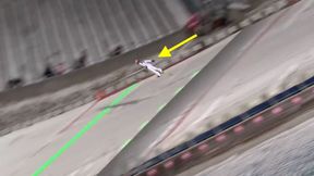 Leciał i leciał. Kapitalny lot Stocha. Jest na co popatrzeć