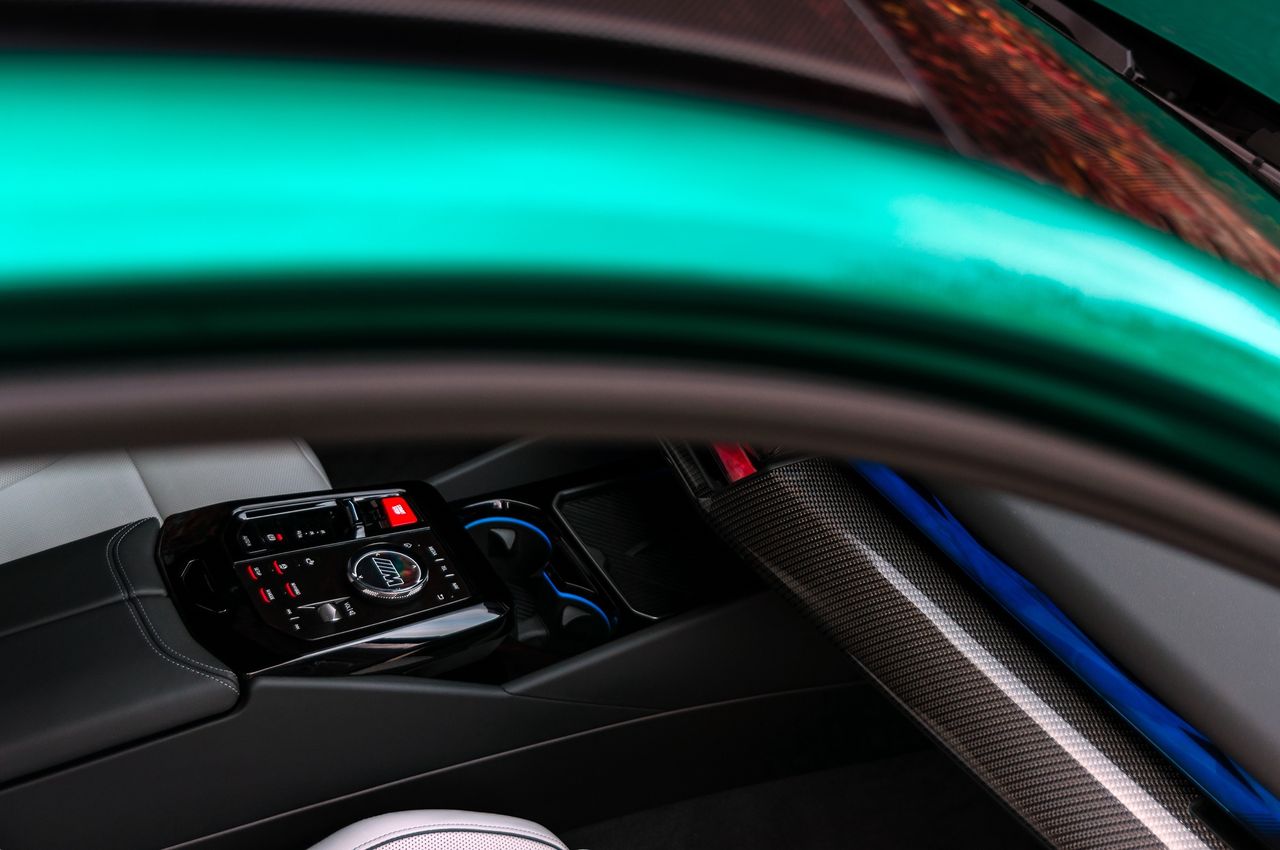 BMW M5 (G90)