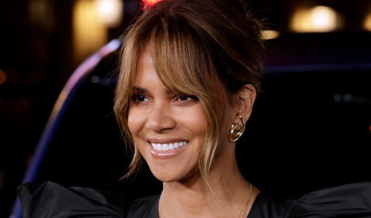 Halle Berry na premierze filmu "Moonfall"