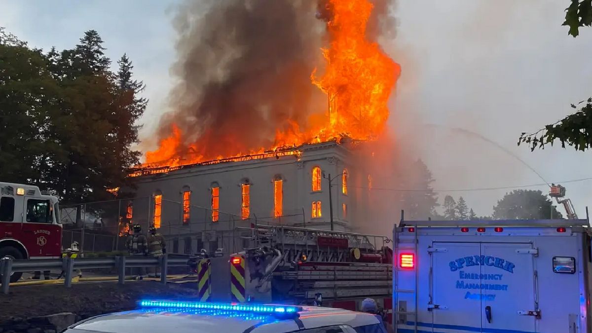 Pożar zniszczył cały budynek