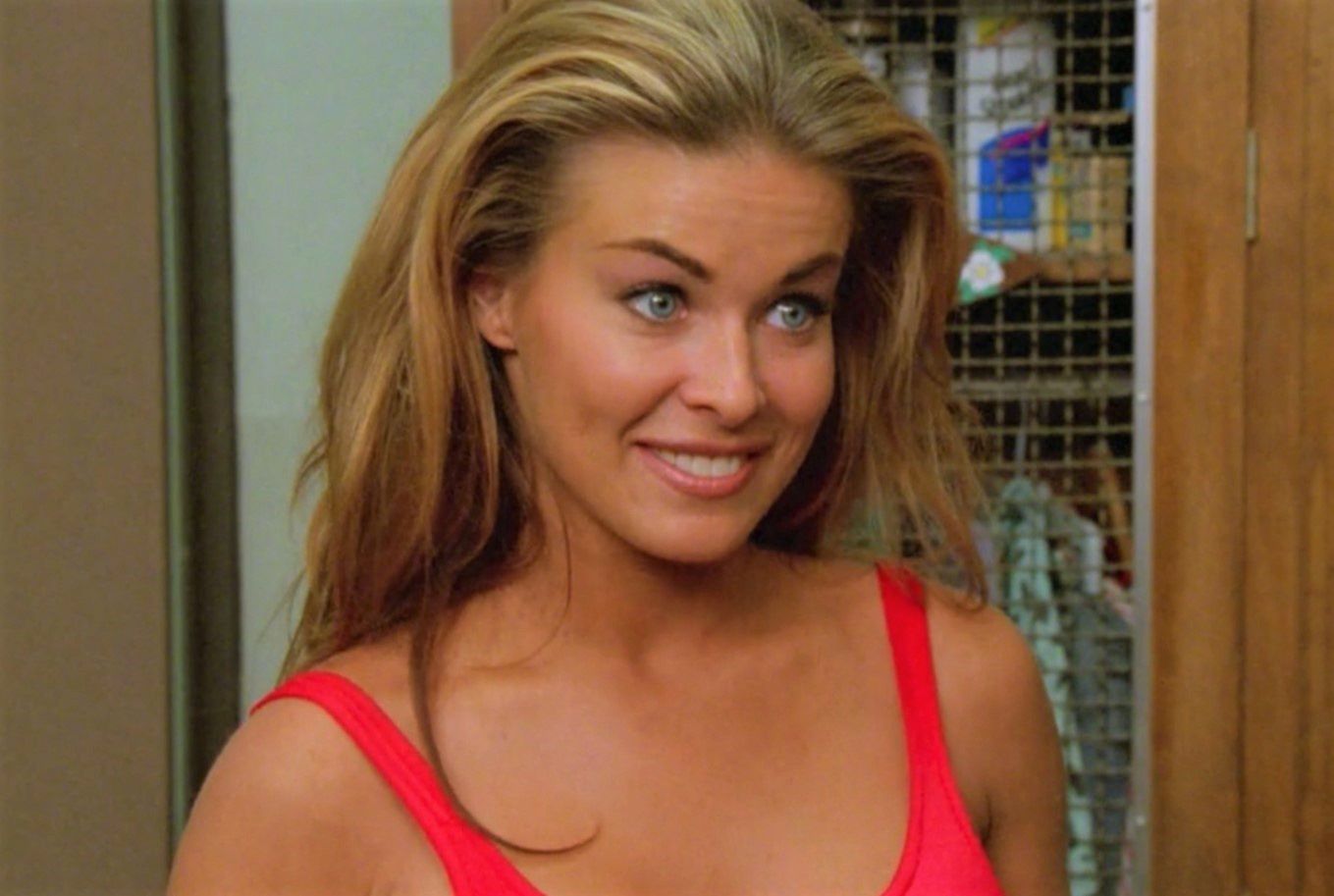 Carmen Electra w "Słonecznym patrolu" 