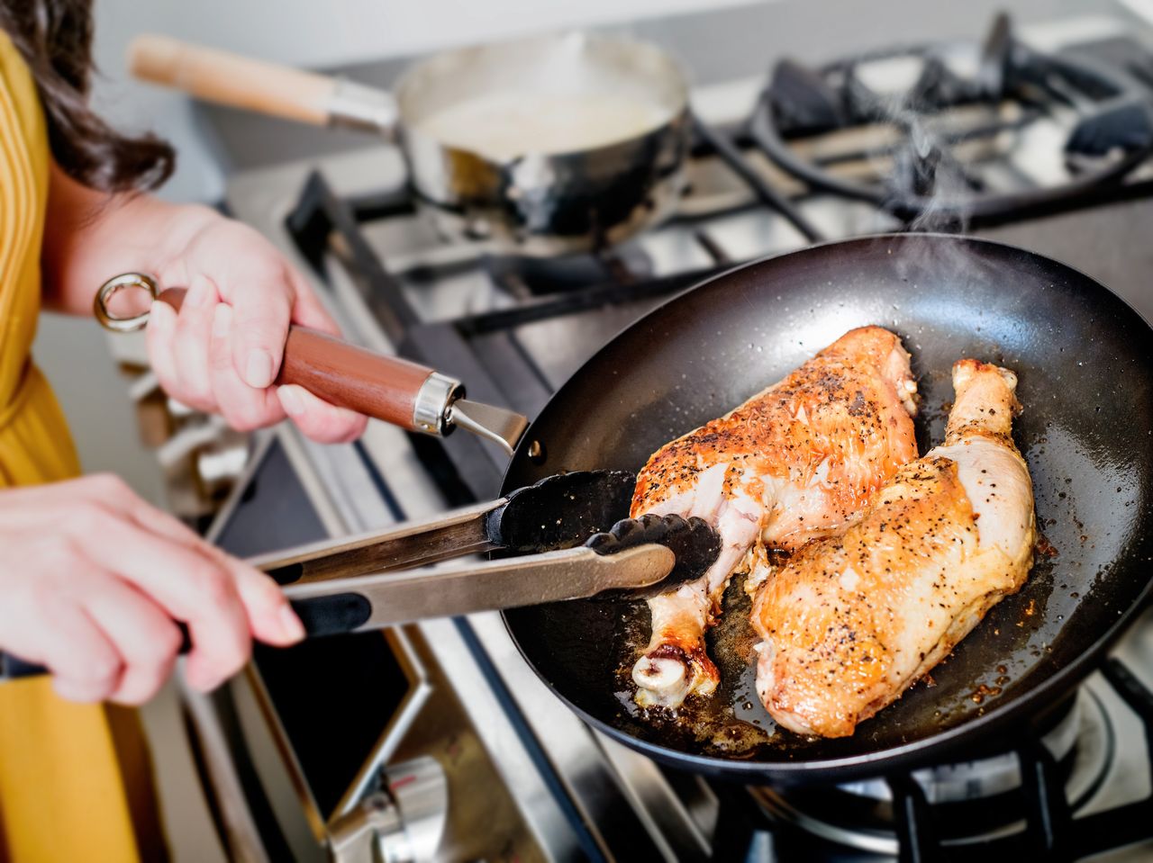 Braten ohne Frust: So bleibt Fleisch perfekt saftig und haftfrei